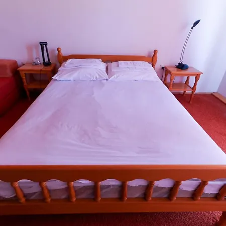 Sumarska Kuca Ognjiste Guest house